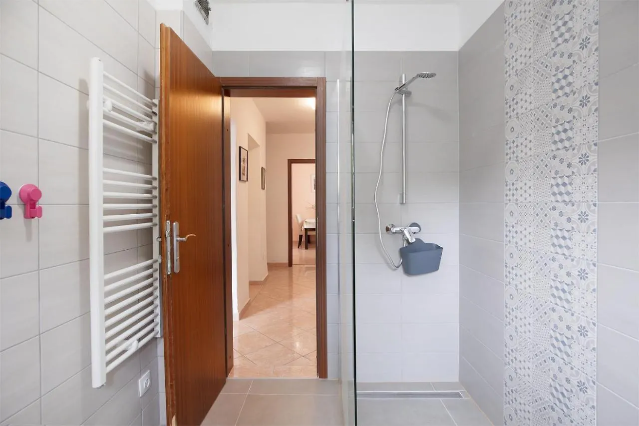 Lili Apartment Pula Croatia